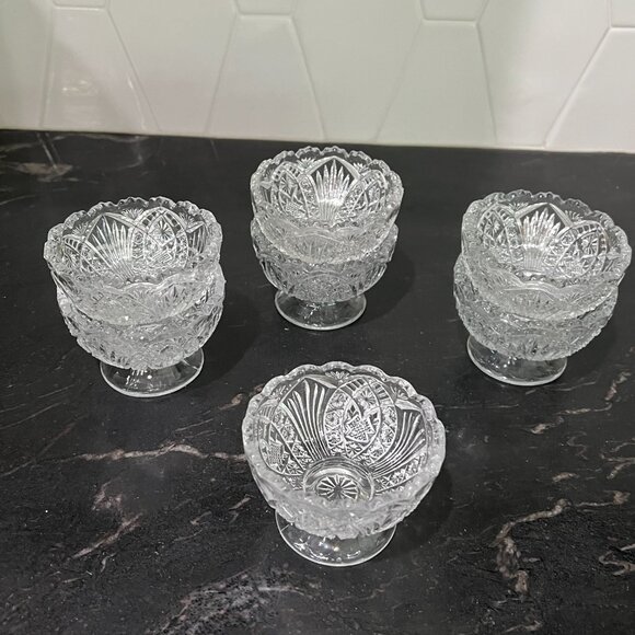 Madora glass bowls - Starburst Sawtooth RIm Small Footed Compote/Dessert… - Picture 3 of 13